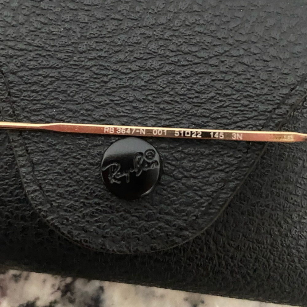 RayBan sunglasses - Picture 3 of 5